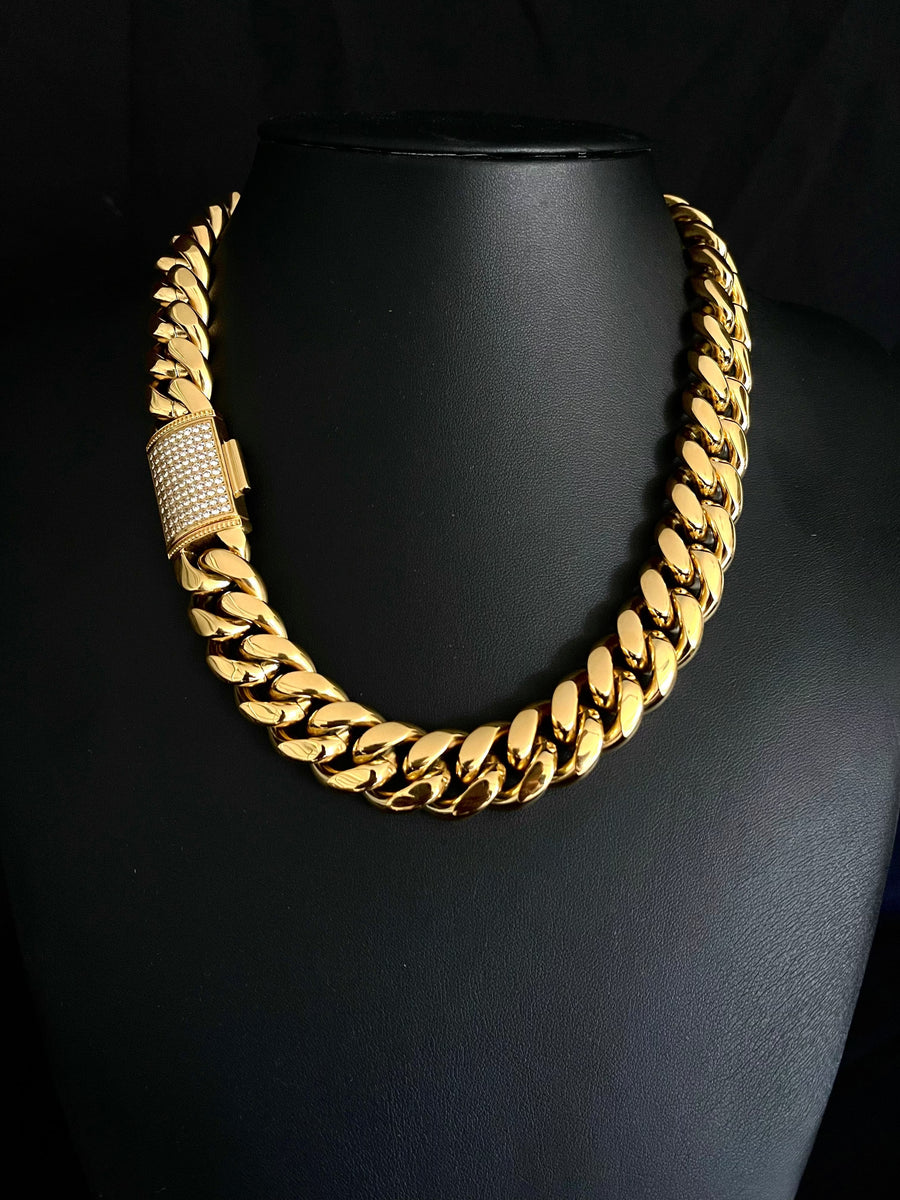 18MM Cuban Chain Iced Box Clasp – Gold – IcedOut